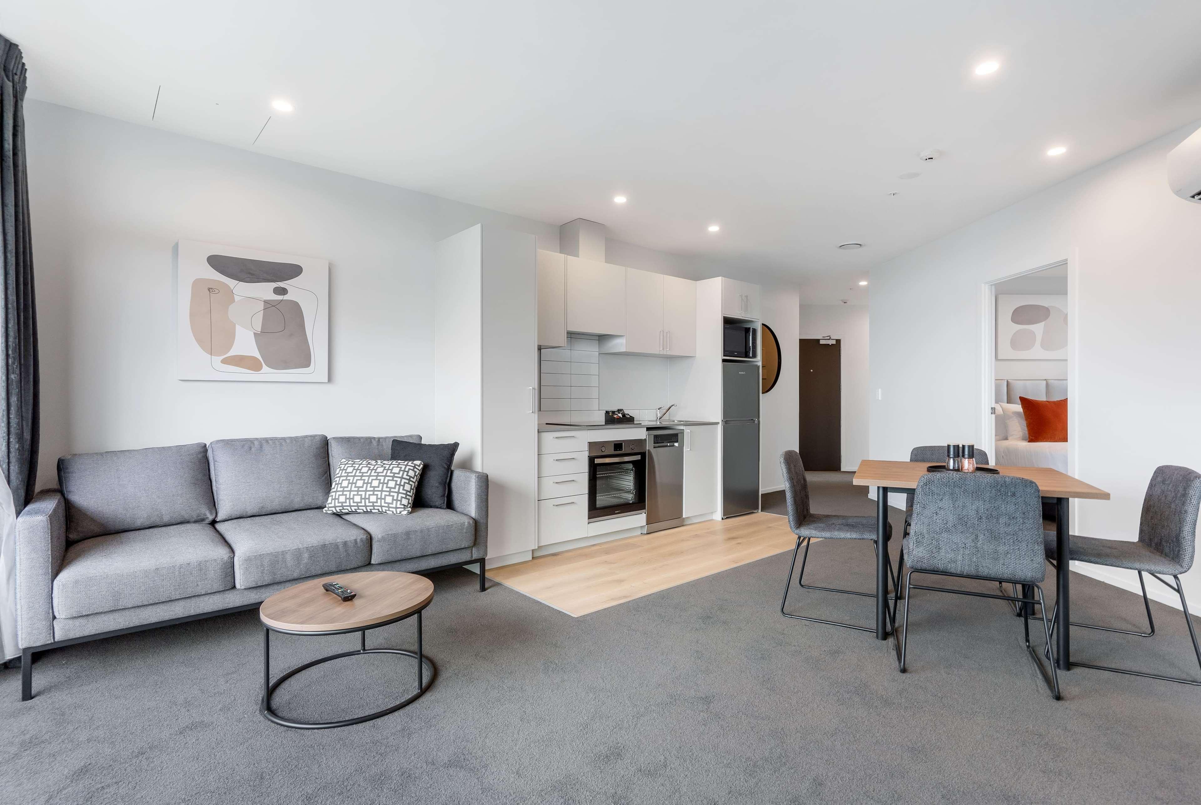 Ramada By Wyndham Newmarket Оукланд Екстериор снимка