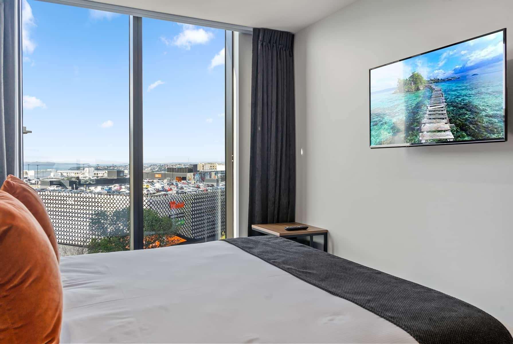 Ramada By Wyndham Newmarket Оукланд Екстериор снимка