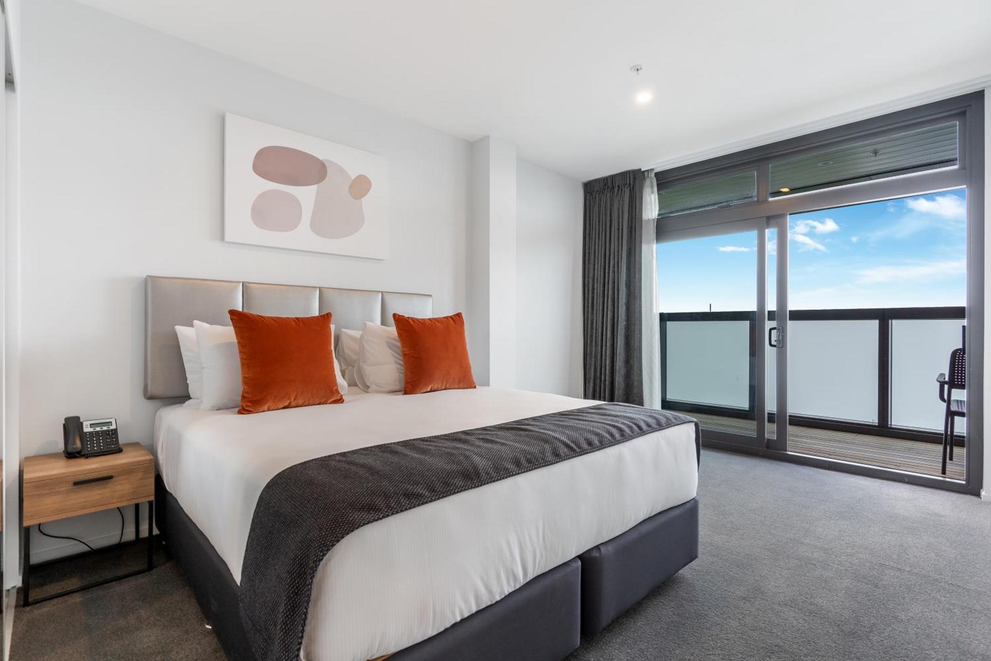 Ramada By Wyndham Newmarket Оукланд Стая снимка